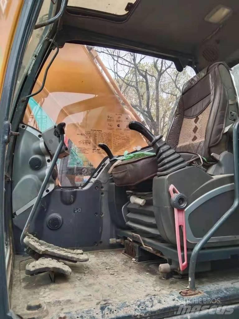 Hyundai R215-9T Mobilbagger