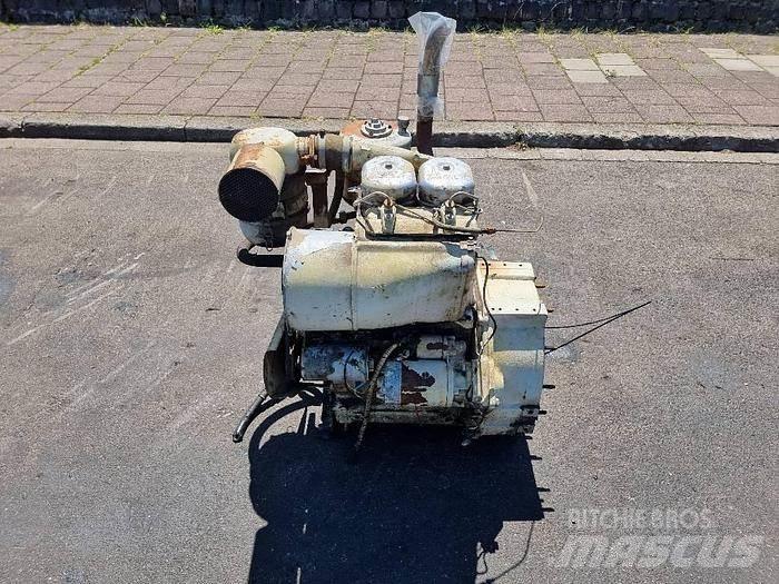  Engines F2L912 Transport Sonstige