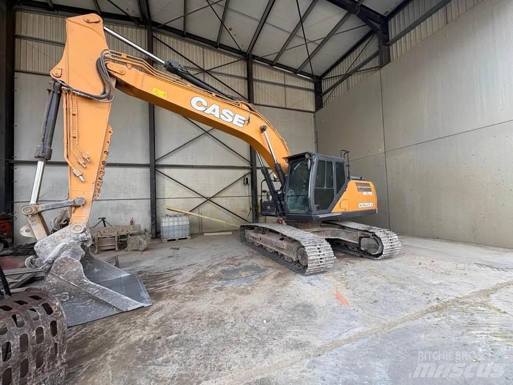 CASE CX250D Raupenbagger