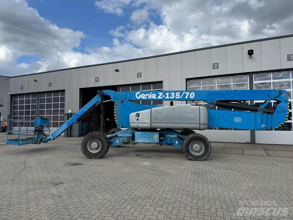 Genie Z 135/70 Gelenkteleskoparbeitsbühnen