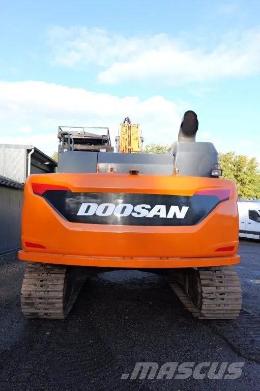 Doosan DX300LC Raupenbagger