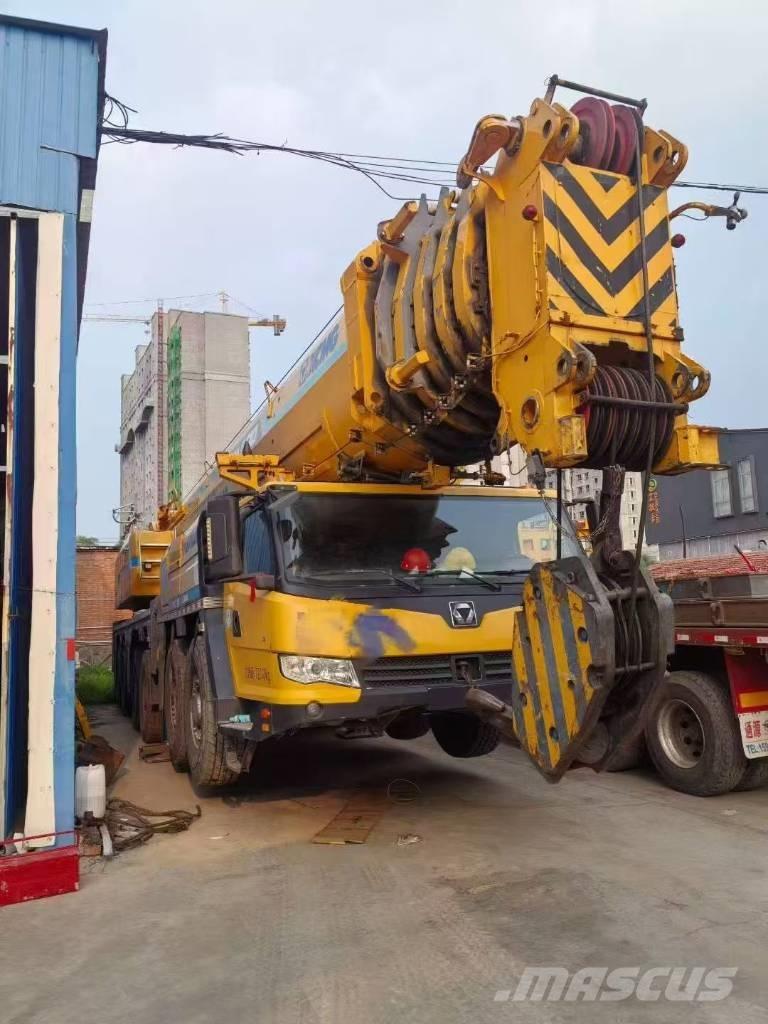 XCMG XCA300 Kranen voor alle terreinen