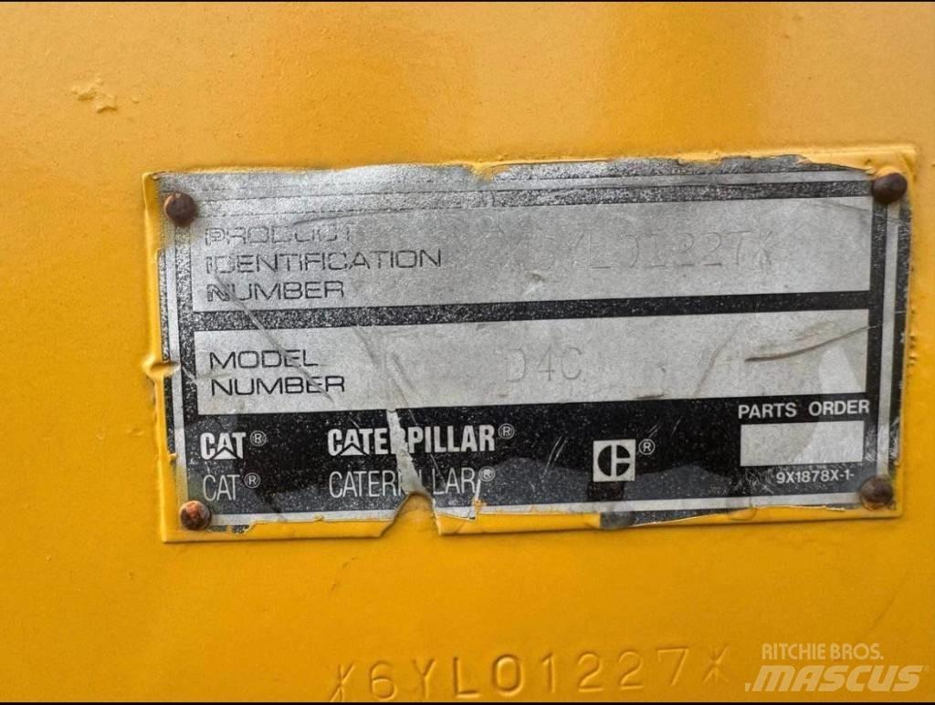 CAT D4C3 Bulldozer