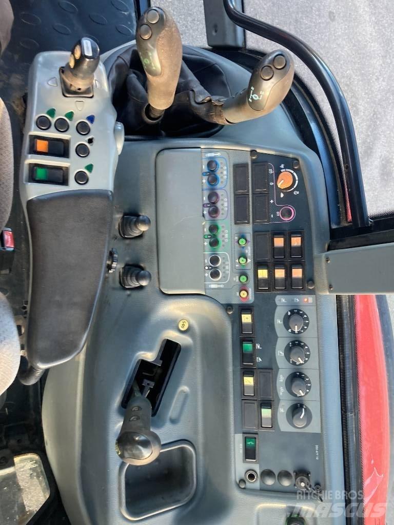 Valtra T 120 Traktoren