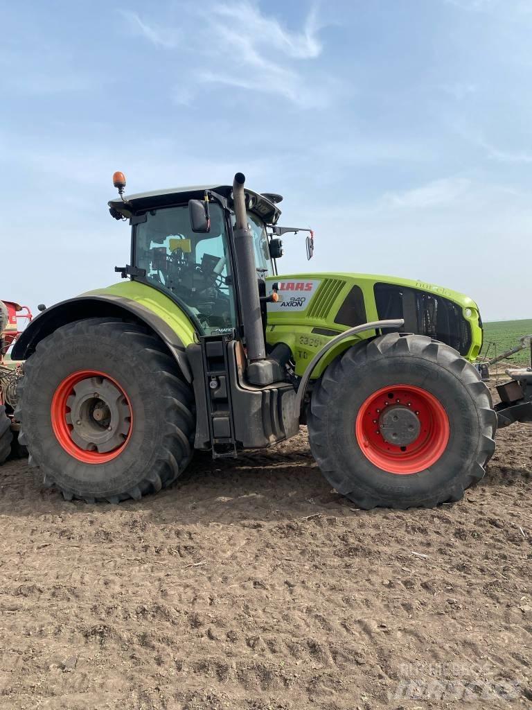 CLAAS Axion 940 SCR Traktoren