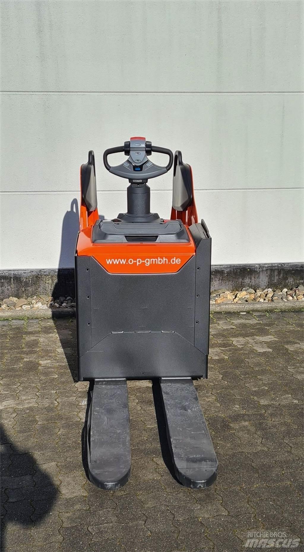 Toyota LPE 250 Niedergabelstapler