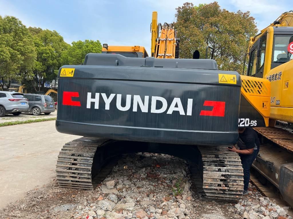 Hyundai 220LC-9S Raupenbagger