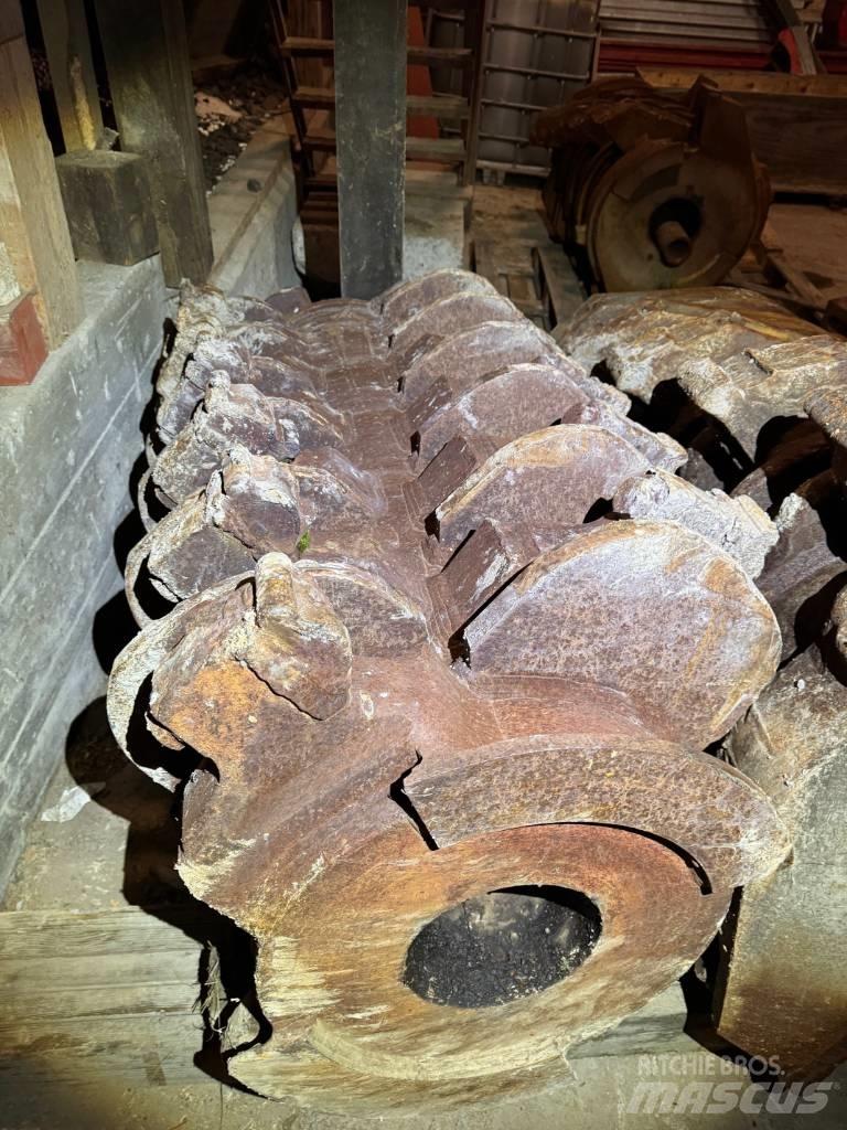 CBI 6400 forged drum Holzhäcksler