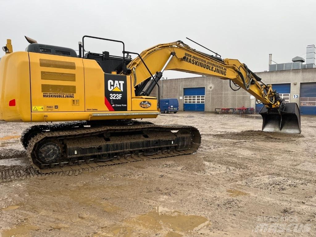 CAT 323 F L Raupenbagger