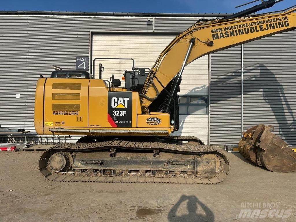 CAT 323 F L Raupenbagger