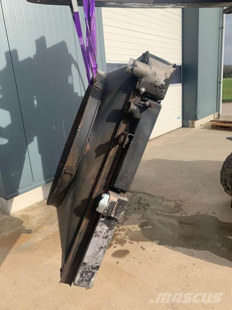 Liebherr A932 Radiatoren