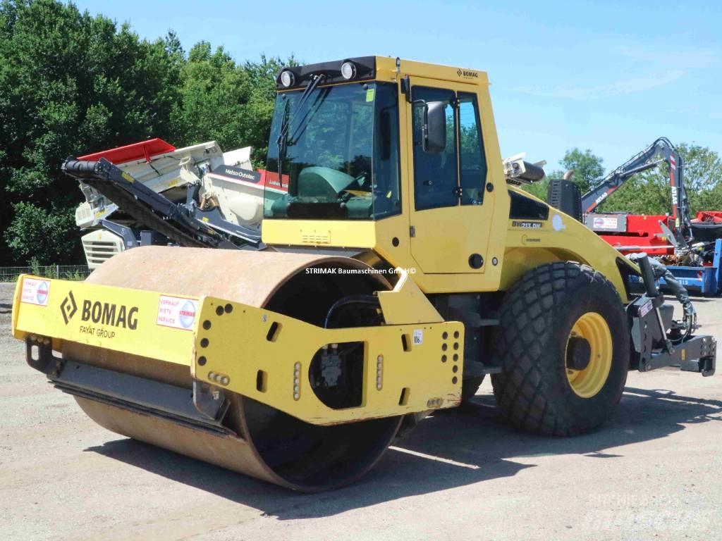 Bomag BW 213 D H-4 i Erdbauwalzen