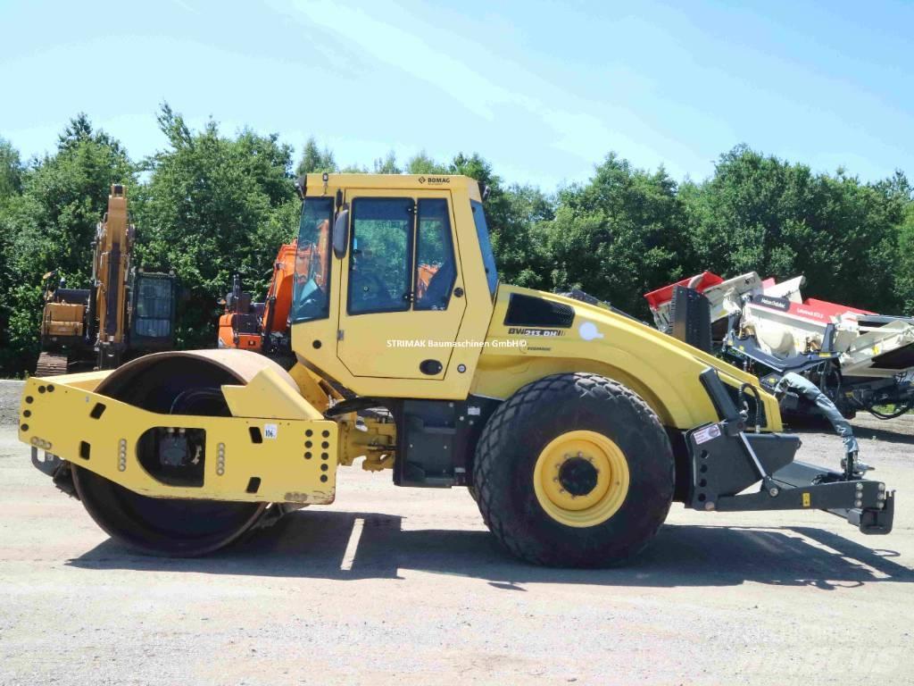 Bomag BW 213 D H-4 i Erdbauwalzen