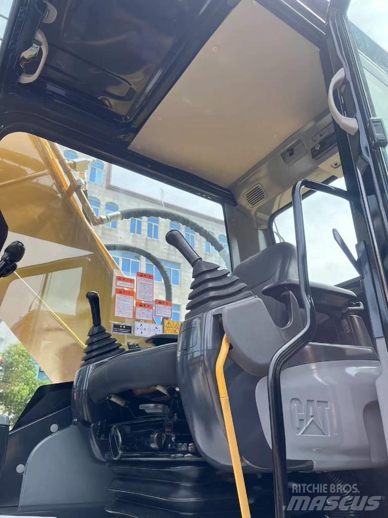 CAT 320D2 Raupenbagger