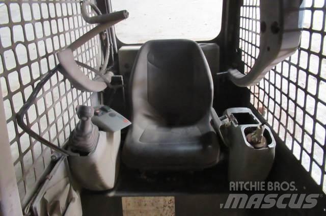 Komatsu SK714 Kabinen