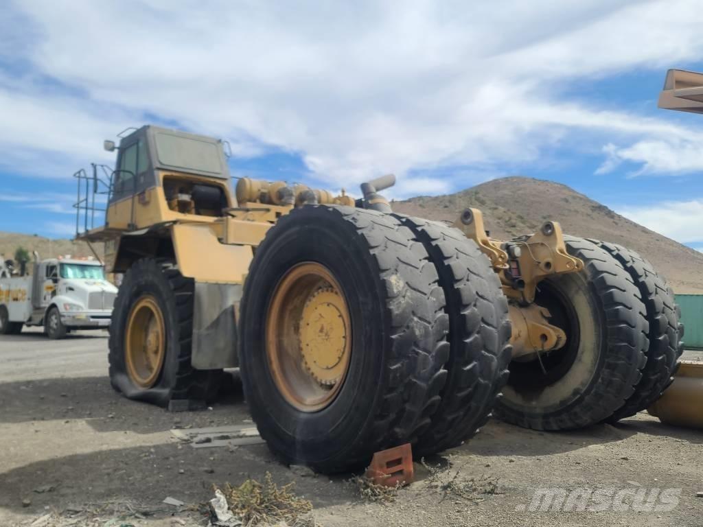 CAT 777 D Dumper - Knickgelenk