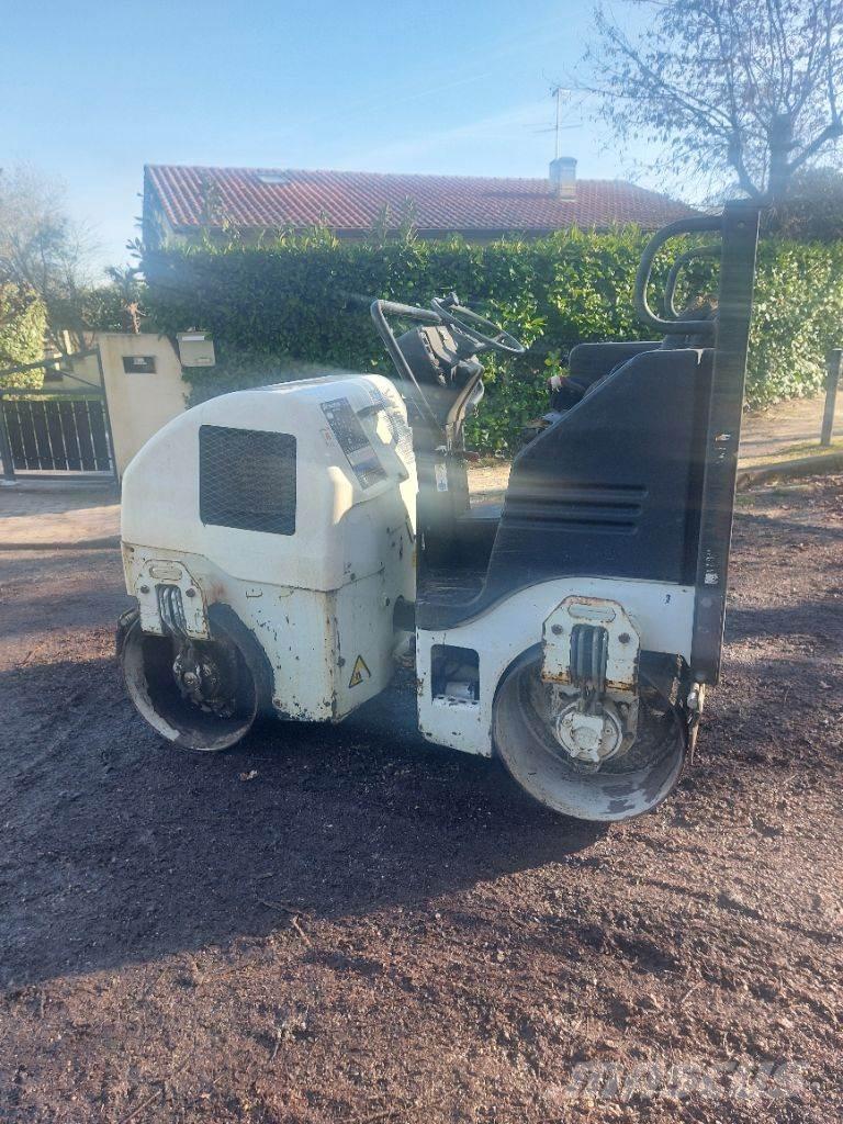 Bobcat BCA16 Stampfer