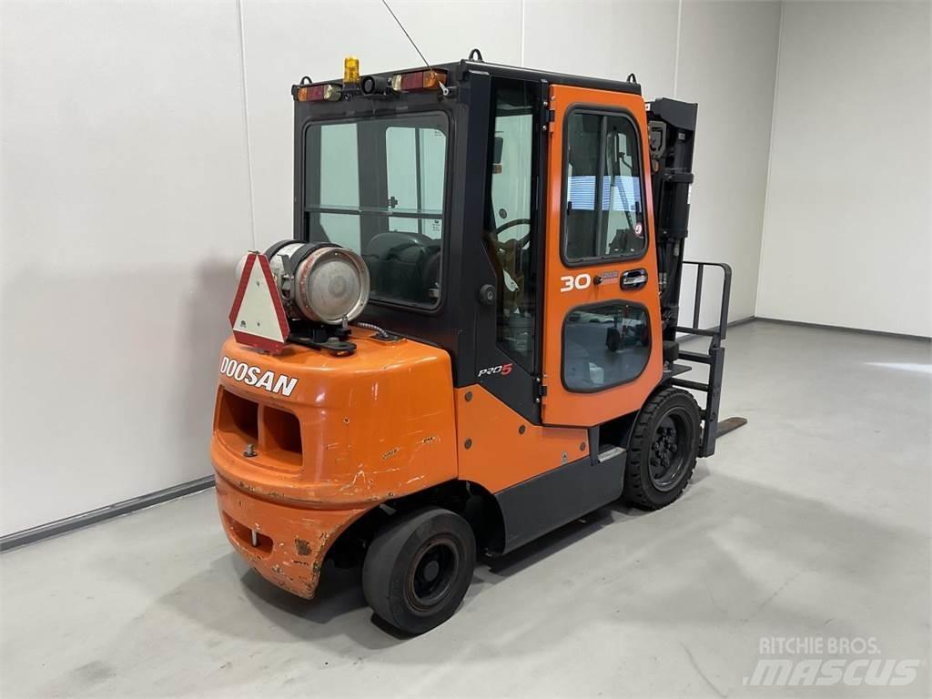 Doosan G30E-5 LPG heftrucks