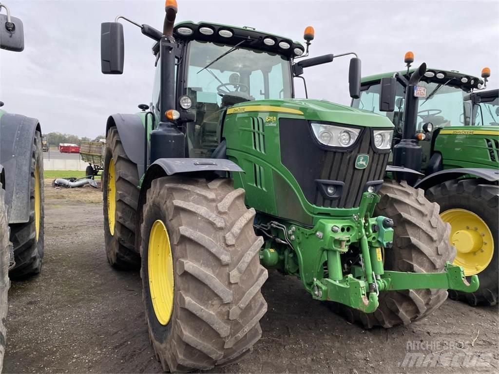 John Deere 6215R Traktoren