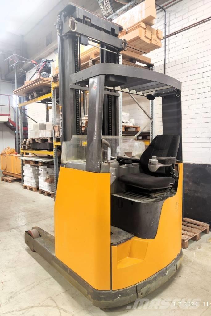 Atlet UNS 200 D Schubmaststapler