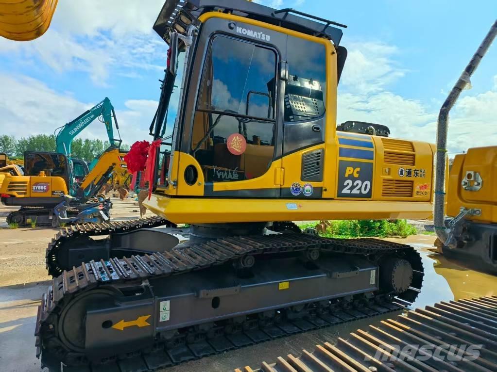Komatsu PC 220-8 Raupenbagger