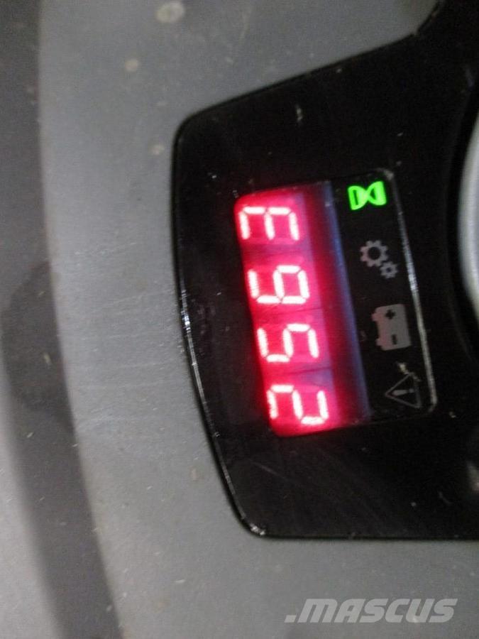 Toyota SPE120 Gabelstapler mit Fahrerstand