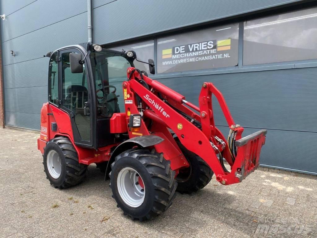 Schäffer 2345 Teleskoplader für Landwirtschaft