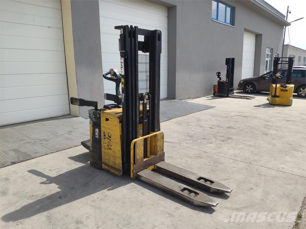 Yale MS15X IL Zelfrijdende stapelaars