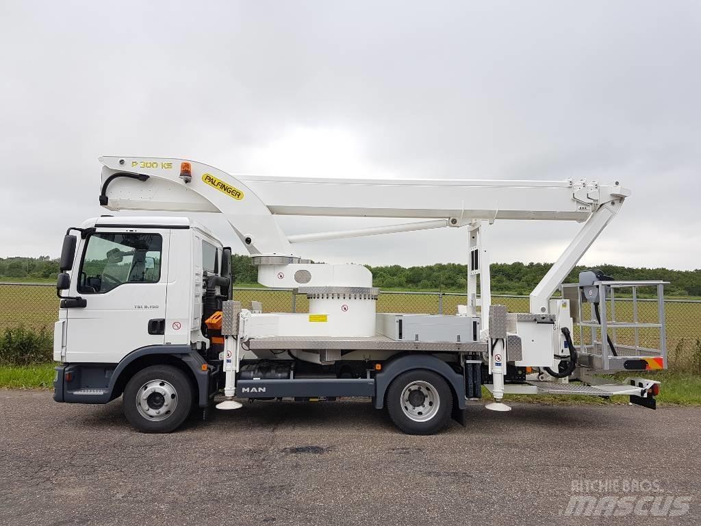 Palfinger P 300 KS LKW-Arbeitsbühnen