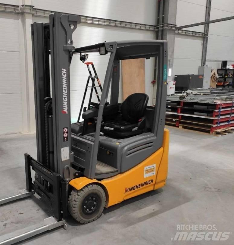 Jungheinrich EFG 215 Elektrische heftrucks