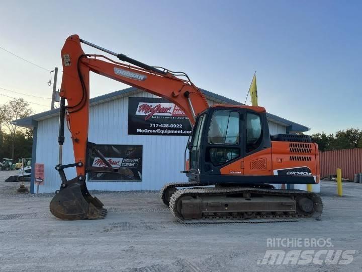 Doosan DX 140 LC Raupenbagger