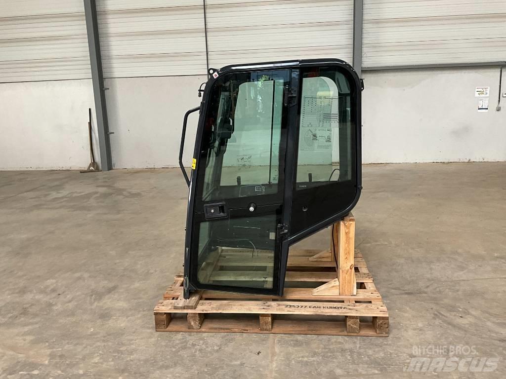 Kubota U 27-4 Kabinen