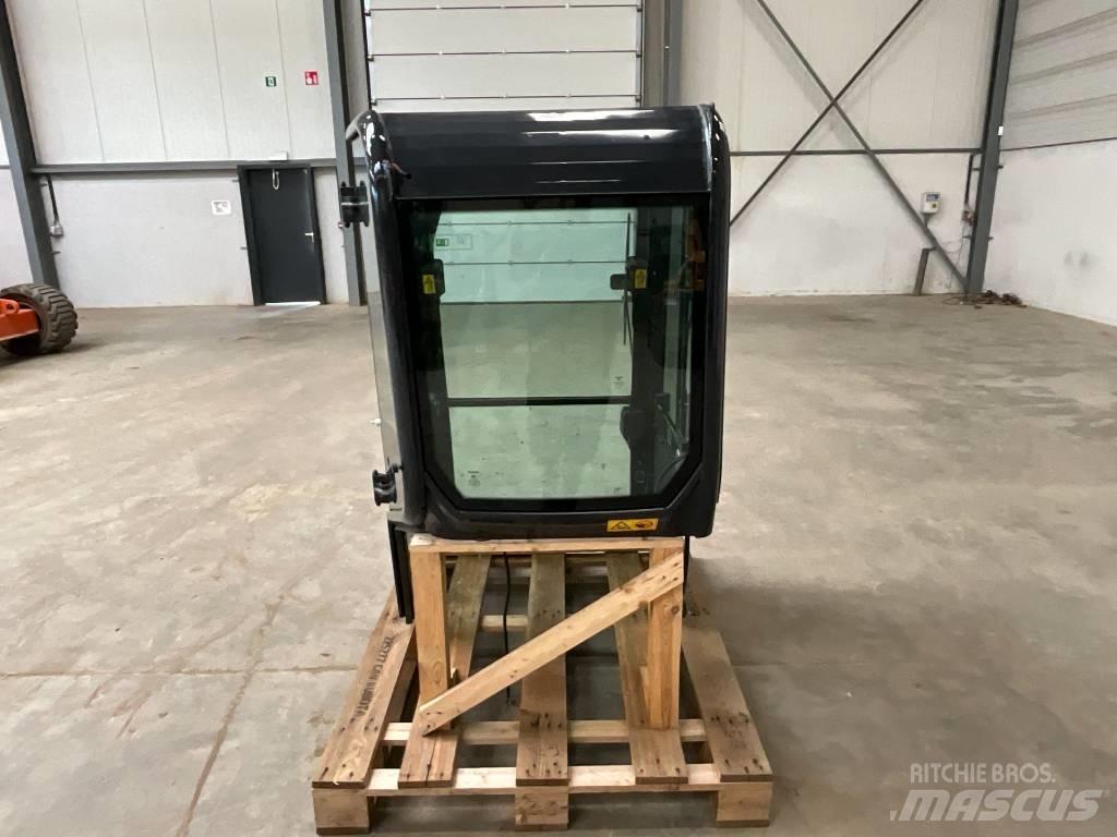 Kubota U 27-4 Kabinen