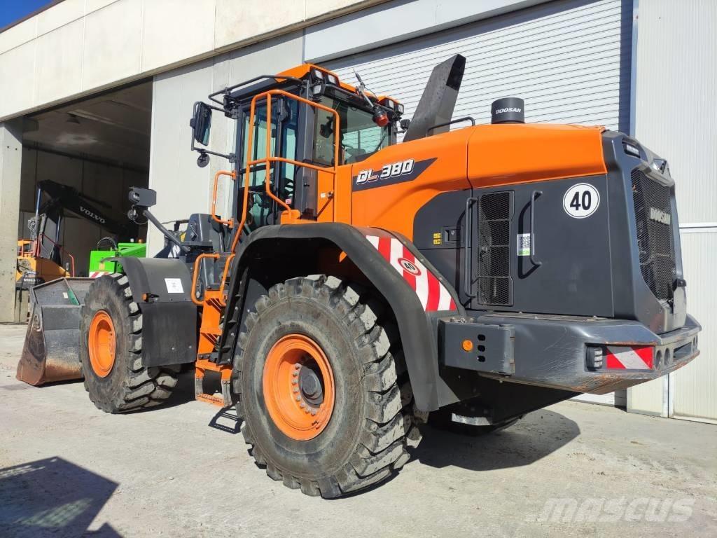 Doosan DL 380-7 Radlader