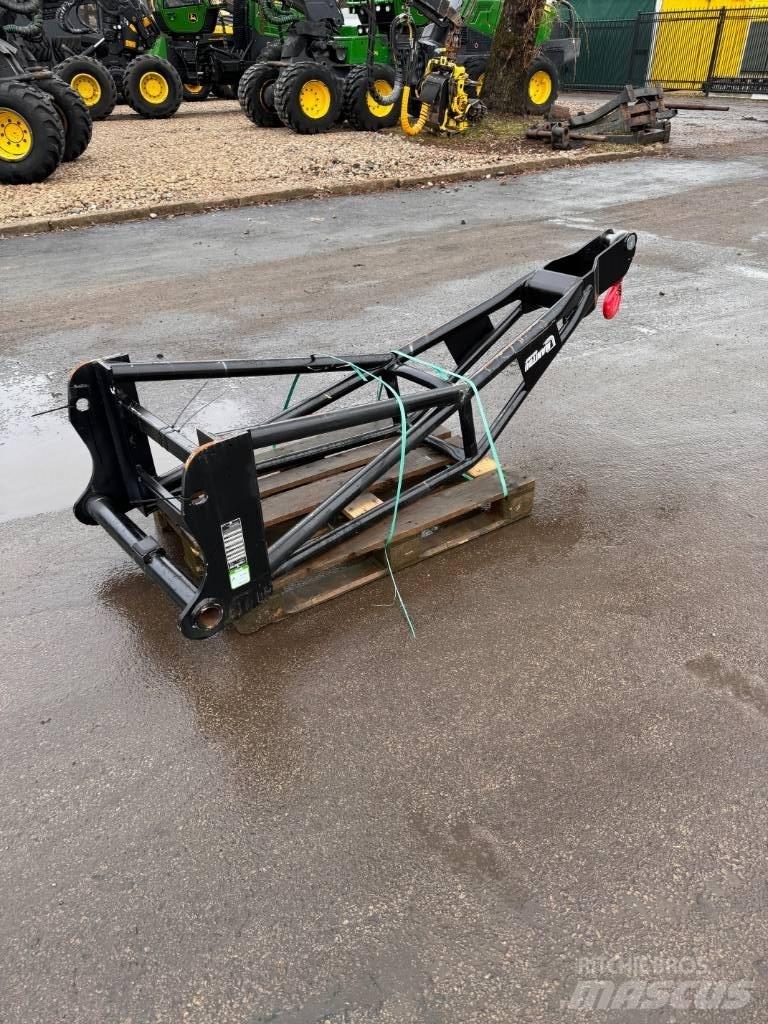 Manitou P2000 Fahrstühle, Seilwinden und Bauaufzüge