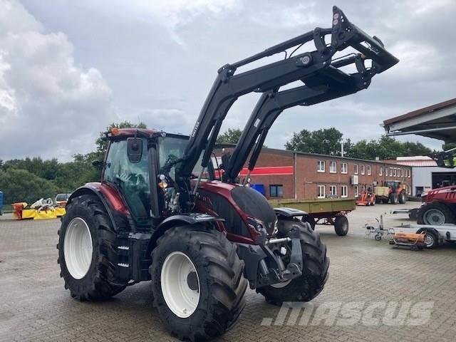 Valtra N155 Active Traktoren