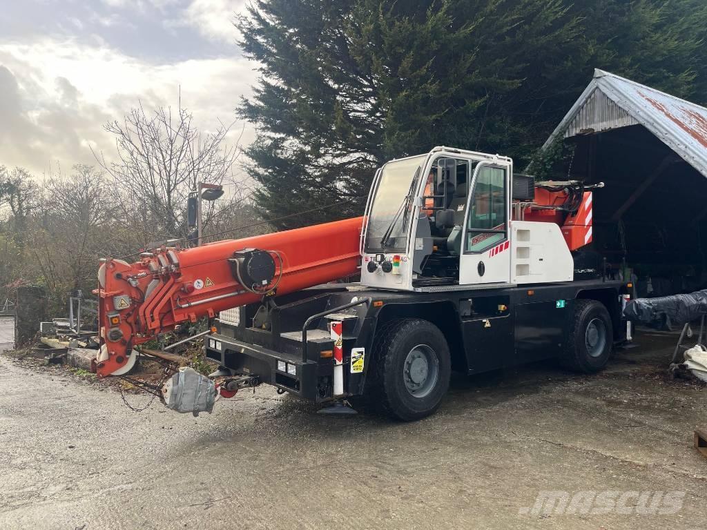 Demag AC 30 City Kranen voor alle terreinen