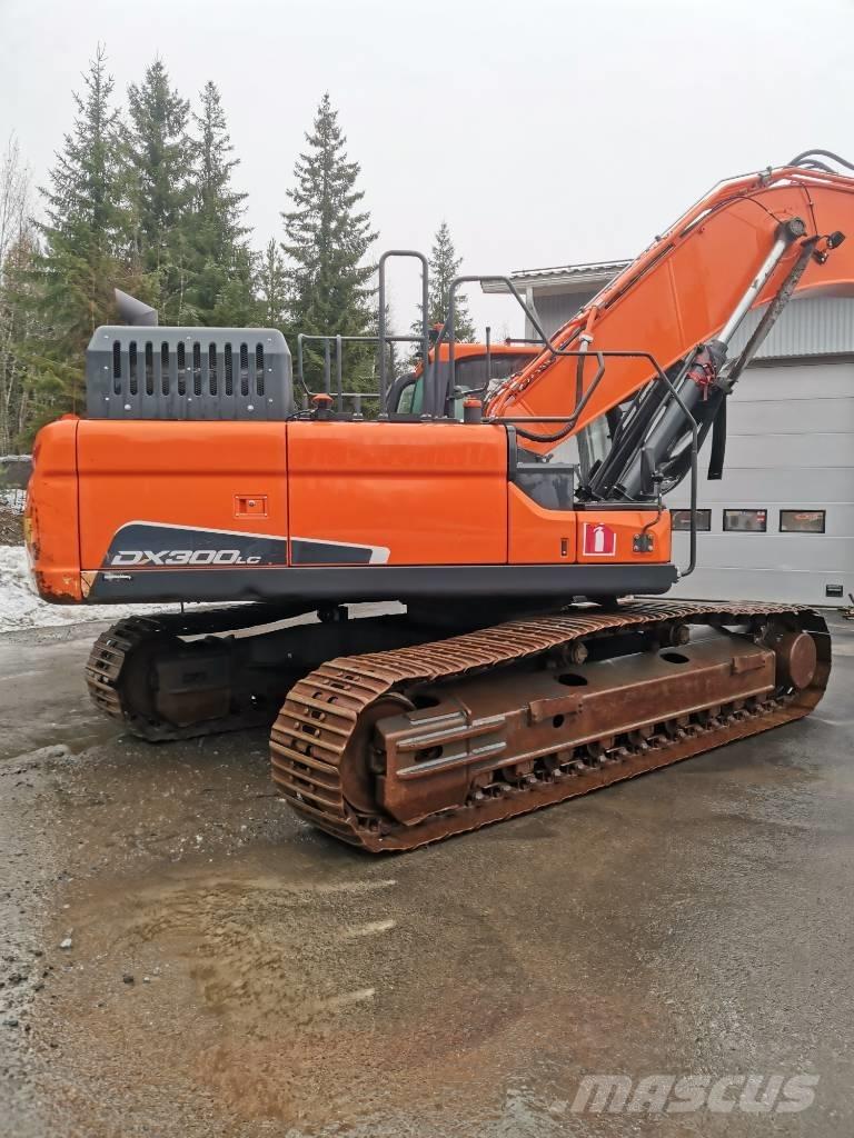 Doosan DX 300 LC-5 Raupenbagger