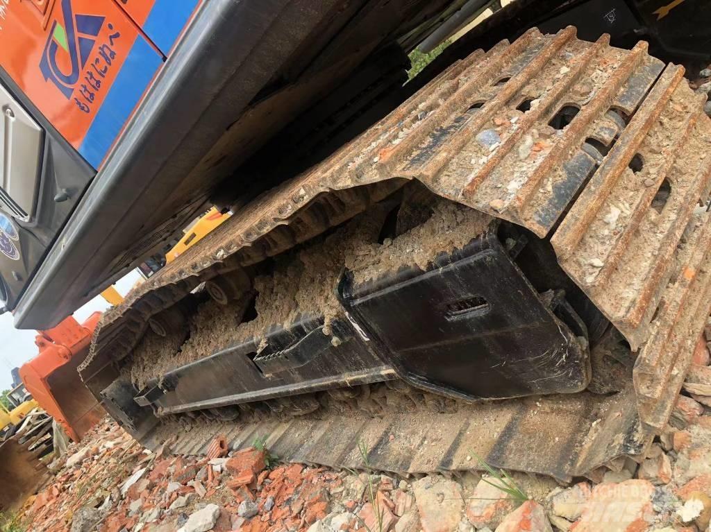 Hitachi ZX 210 Raupenbagger