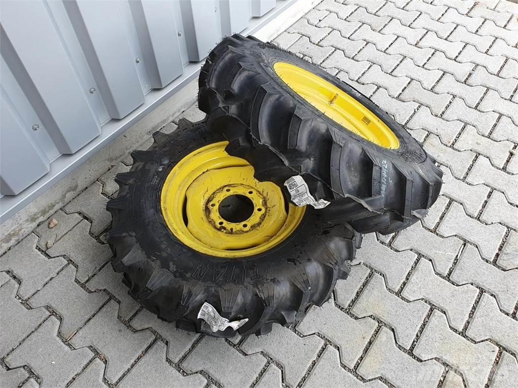 Titan 8-16 x2 Reifen