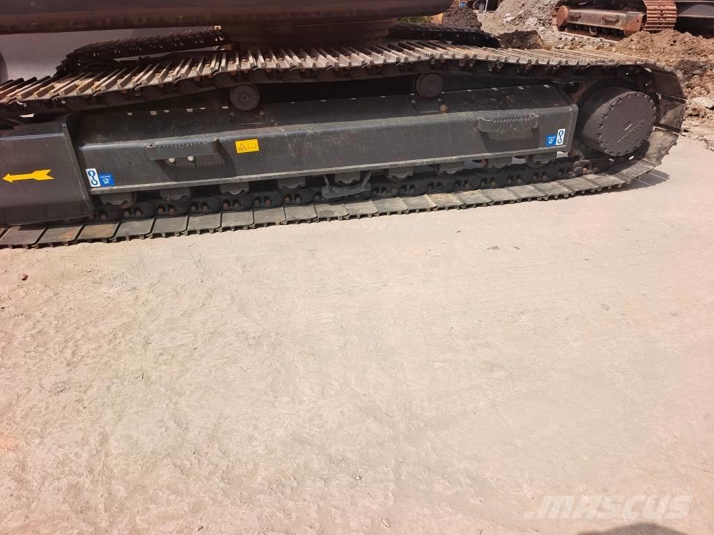 Hyundai HX220 HD Raupenbagger