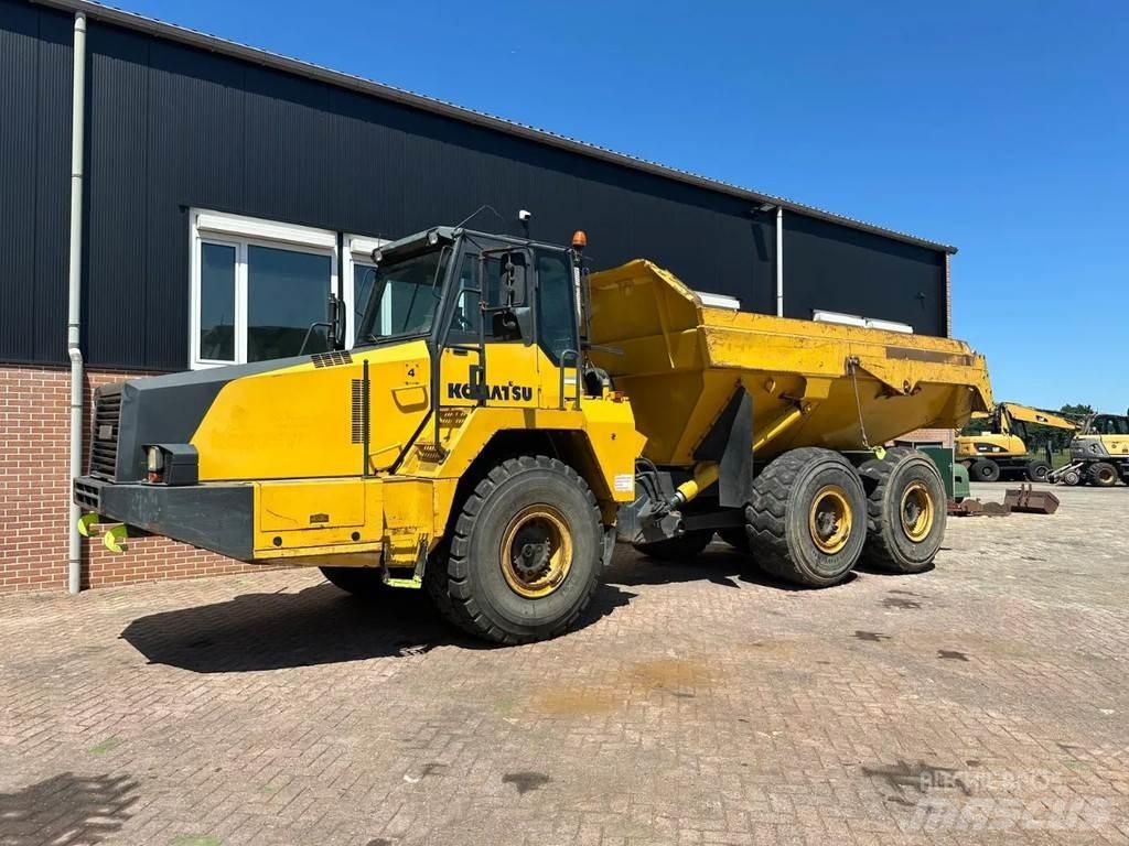 Komatsu HM300-2 Dumper - Knickgelenk