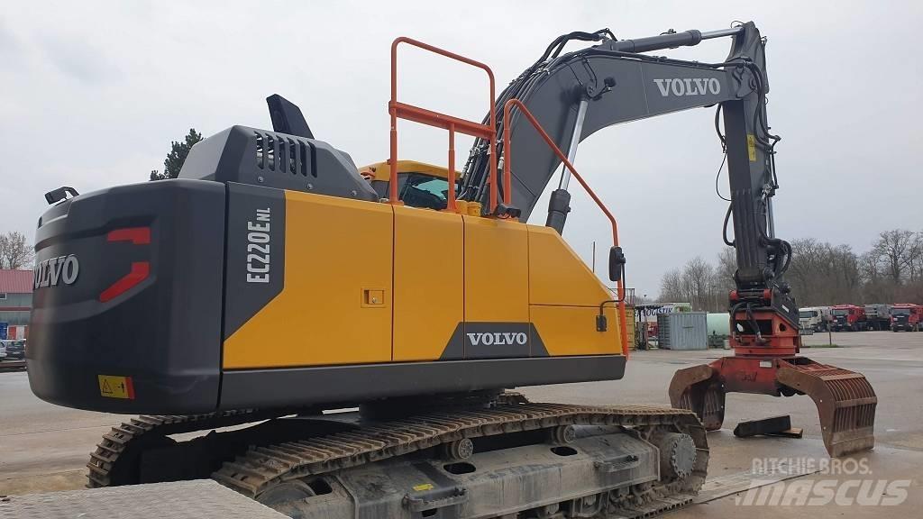 Volvo EC 220 E Raupenbagger