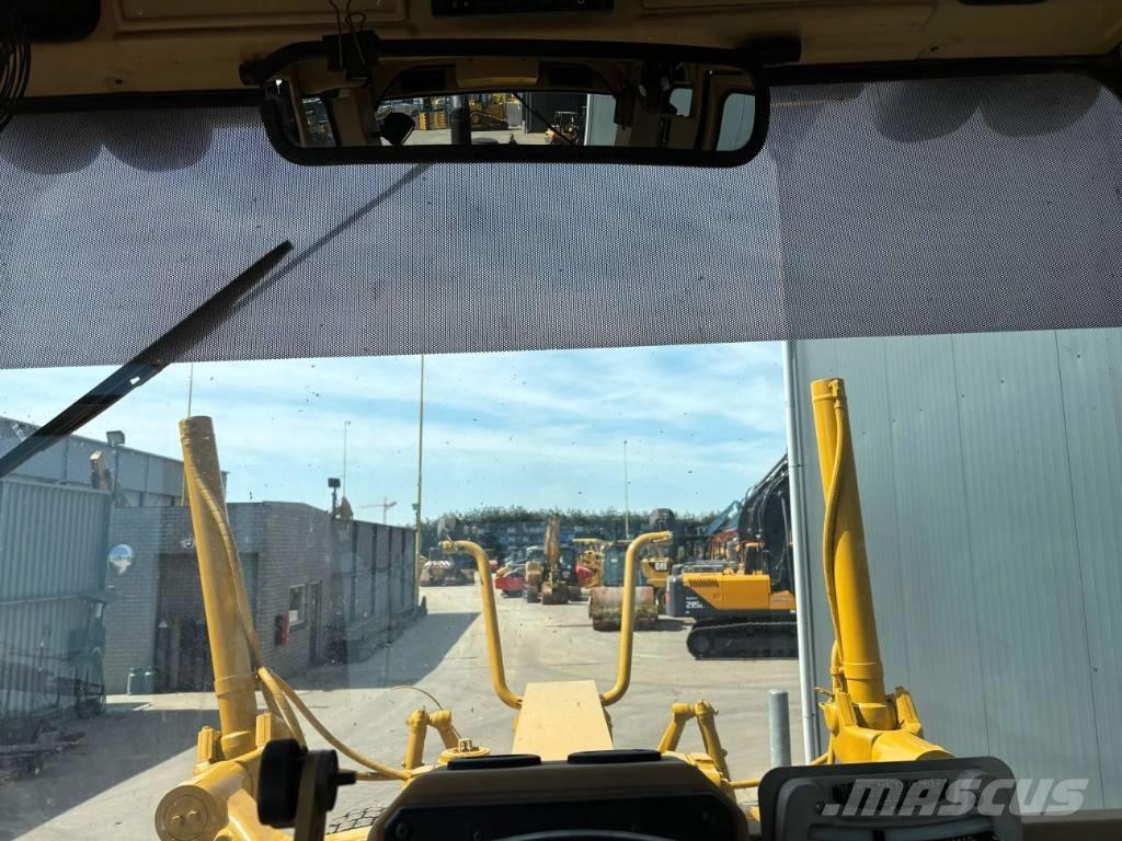 CAT 140H Grader
