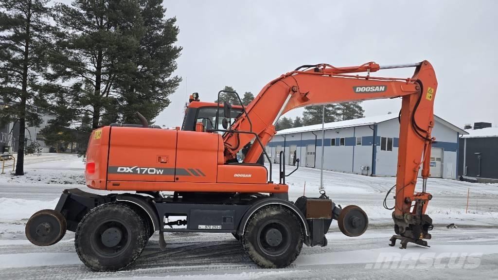 Doosan DX 170 W Mobilbagger
