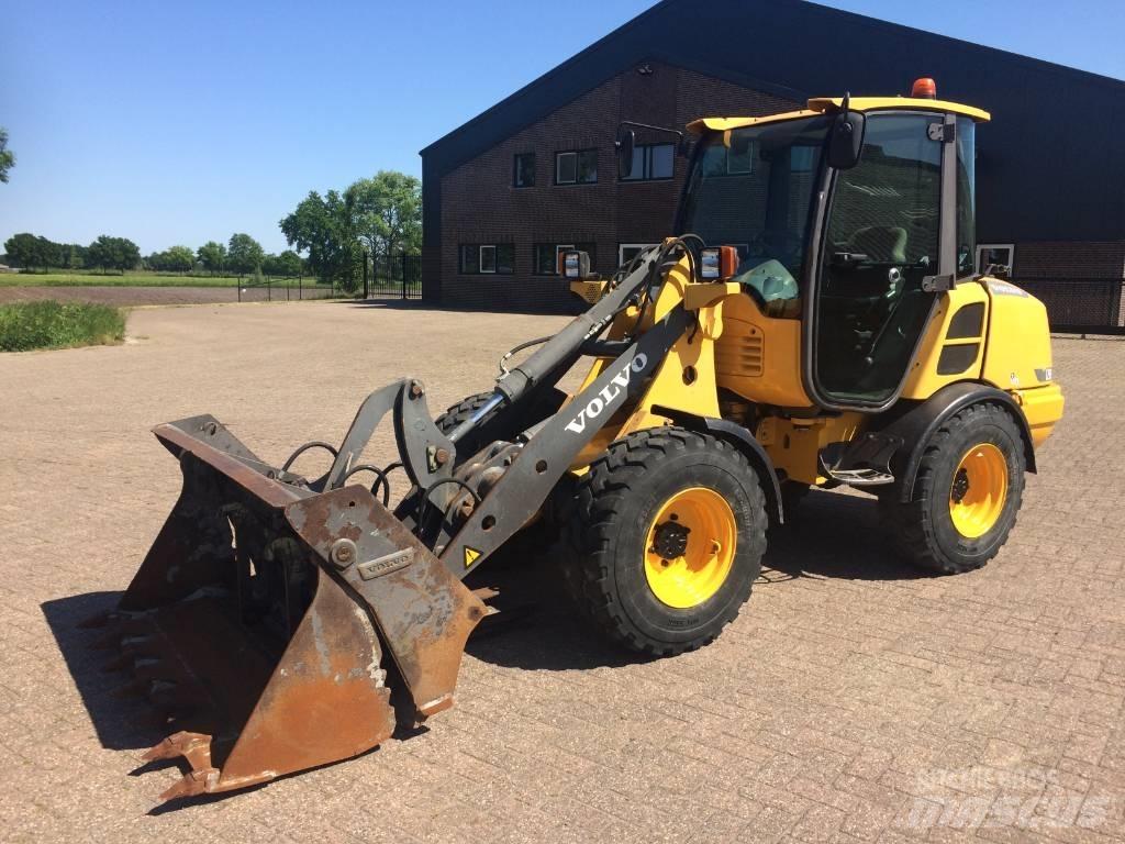 Volvo L 25 F Radlader