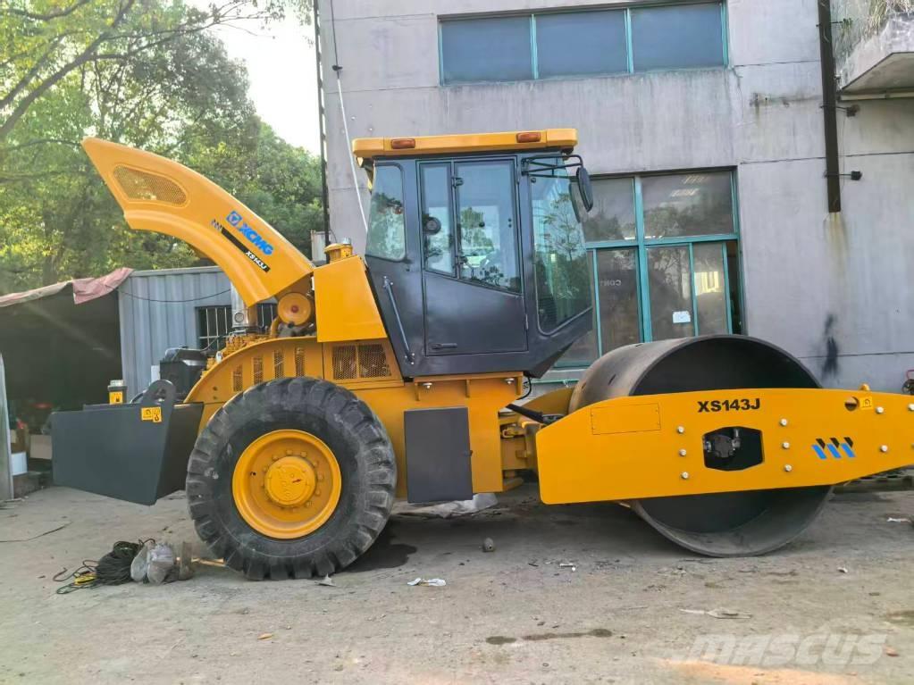 XCMG XS 142 J Walzenzüge