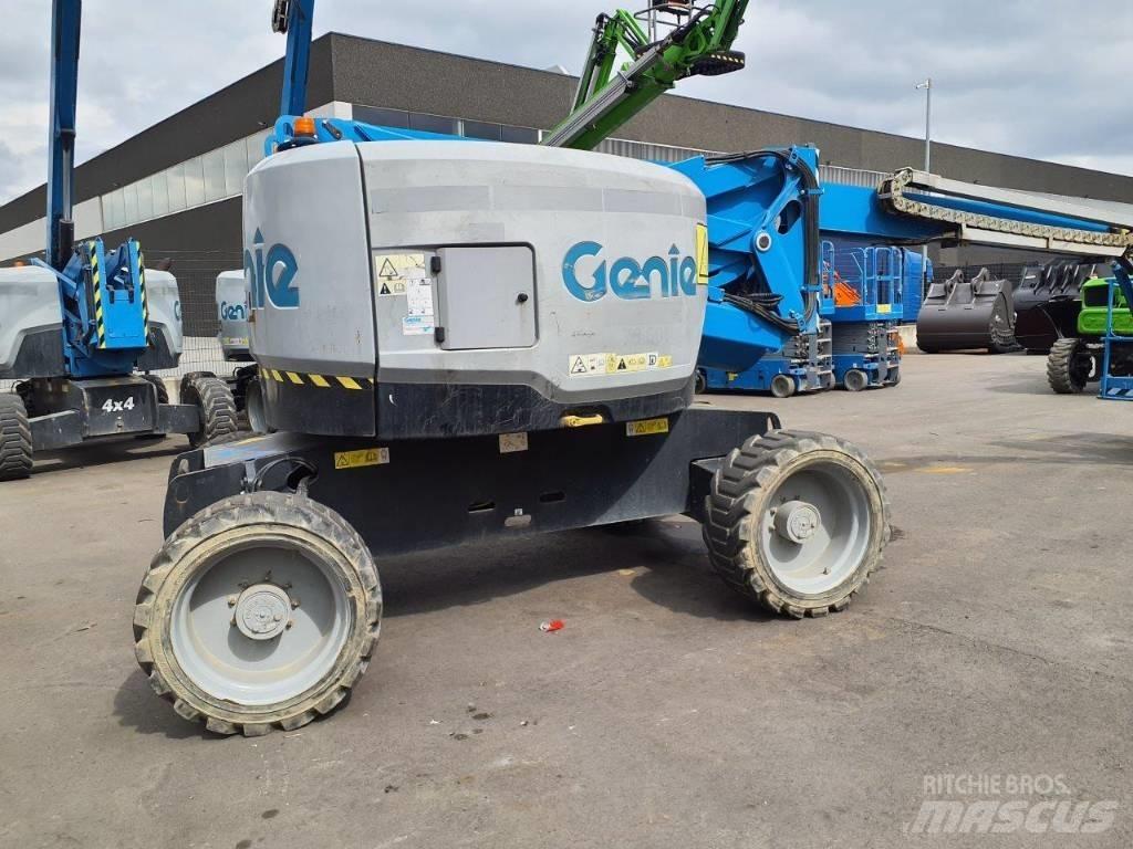 GENIE Z-62/40 Gelenkteleskoparbeitsbühnen