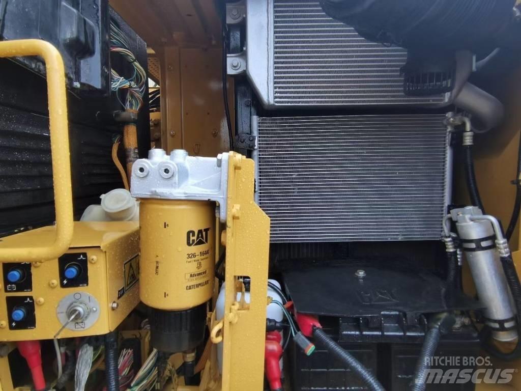 CAT 313D2GC Midibagger  7t - 12t