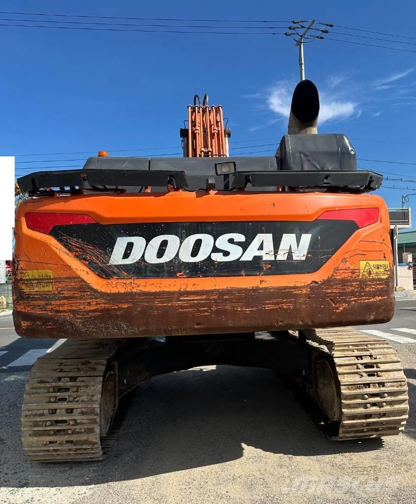 Doosan DX 300 LC-3 Raupenbagger